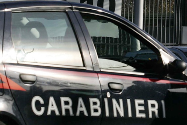 carabinieri_auto