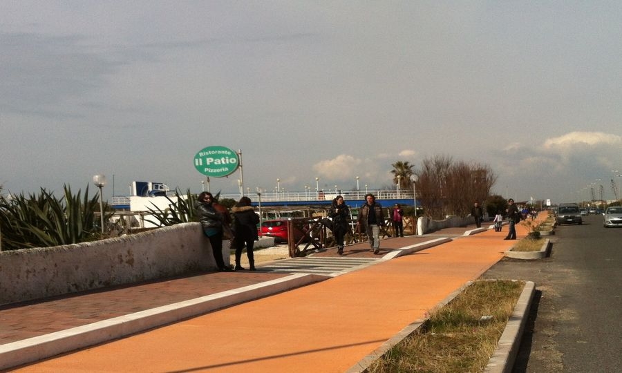 Splende il sole, prove di stagione a Fregene