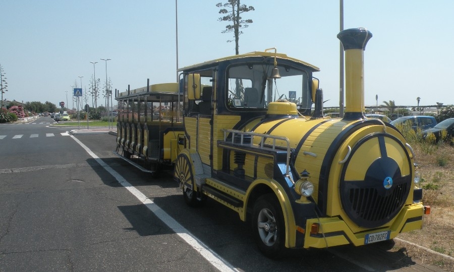 Arriva il trenino del mare