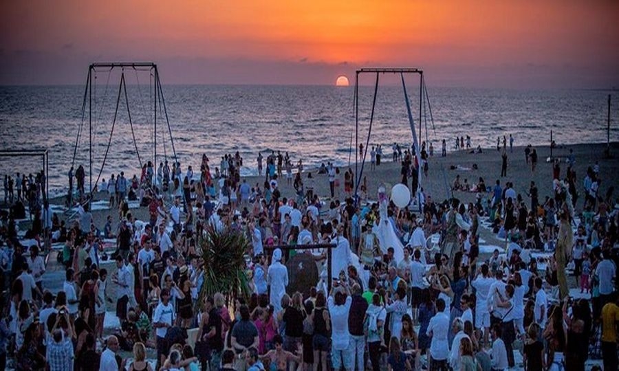 Al Singita stasera Klingande Live