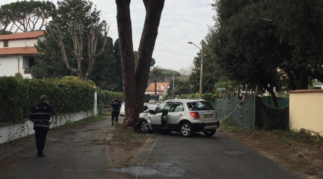 Auto 1