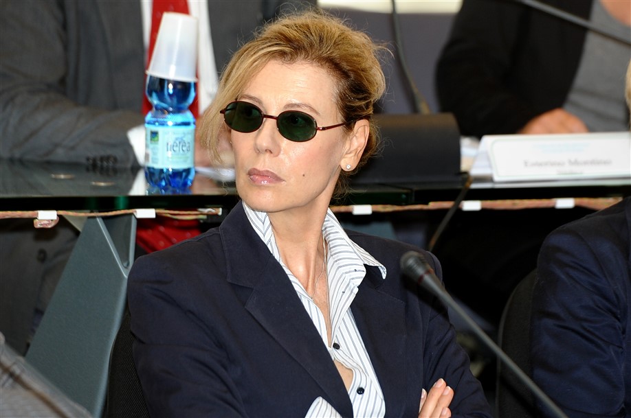 Daniela Poggi in aula (918 x 609)