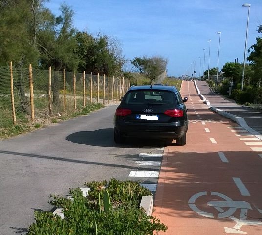 Parcheggio ciclabile k