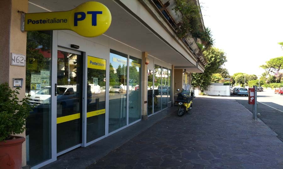 Rapina all'ufficio postale di Fregene