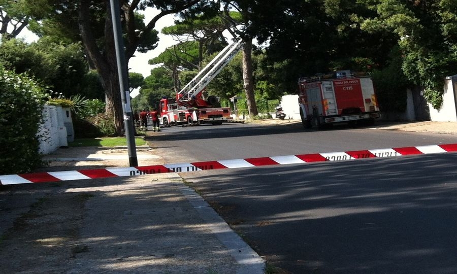 Pini, intervengono vigili del fuoco