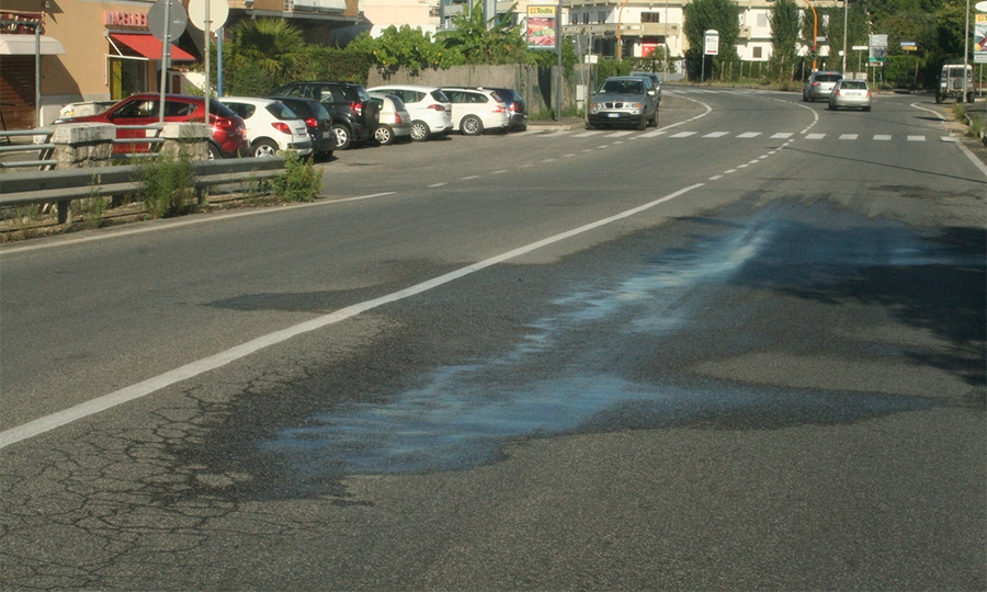 Maccarese, la perdita d’acqua sul cavalcaferrovia