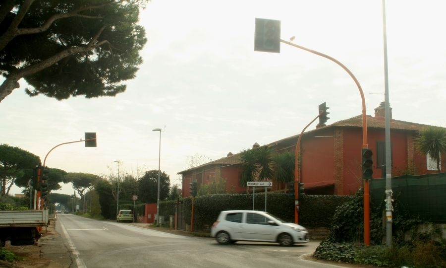 Viale di Porto, semaforo di nuovo in tilt