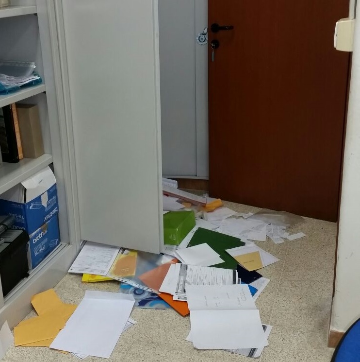 furto scuola