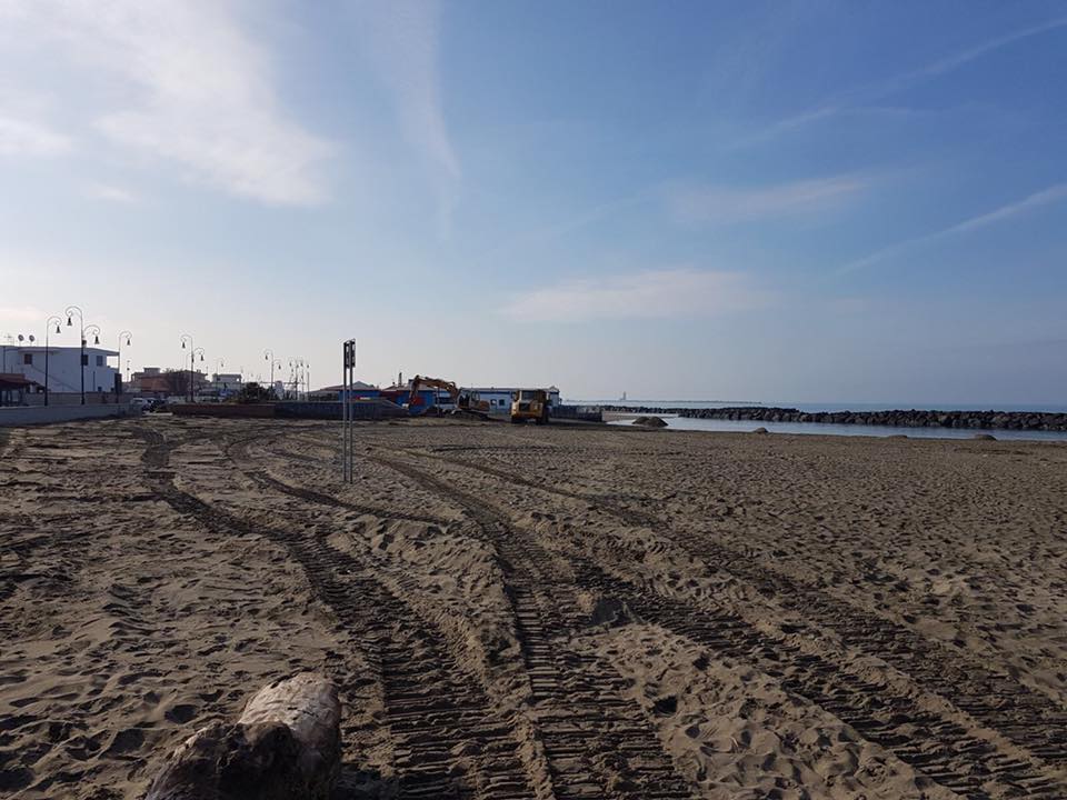 pulizia spiagge 1