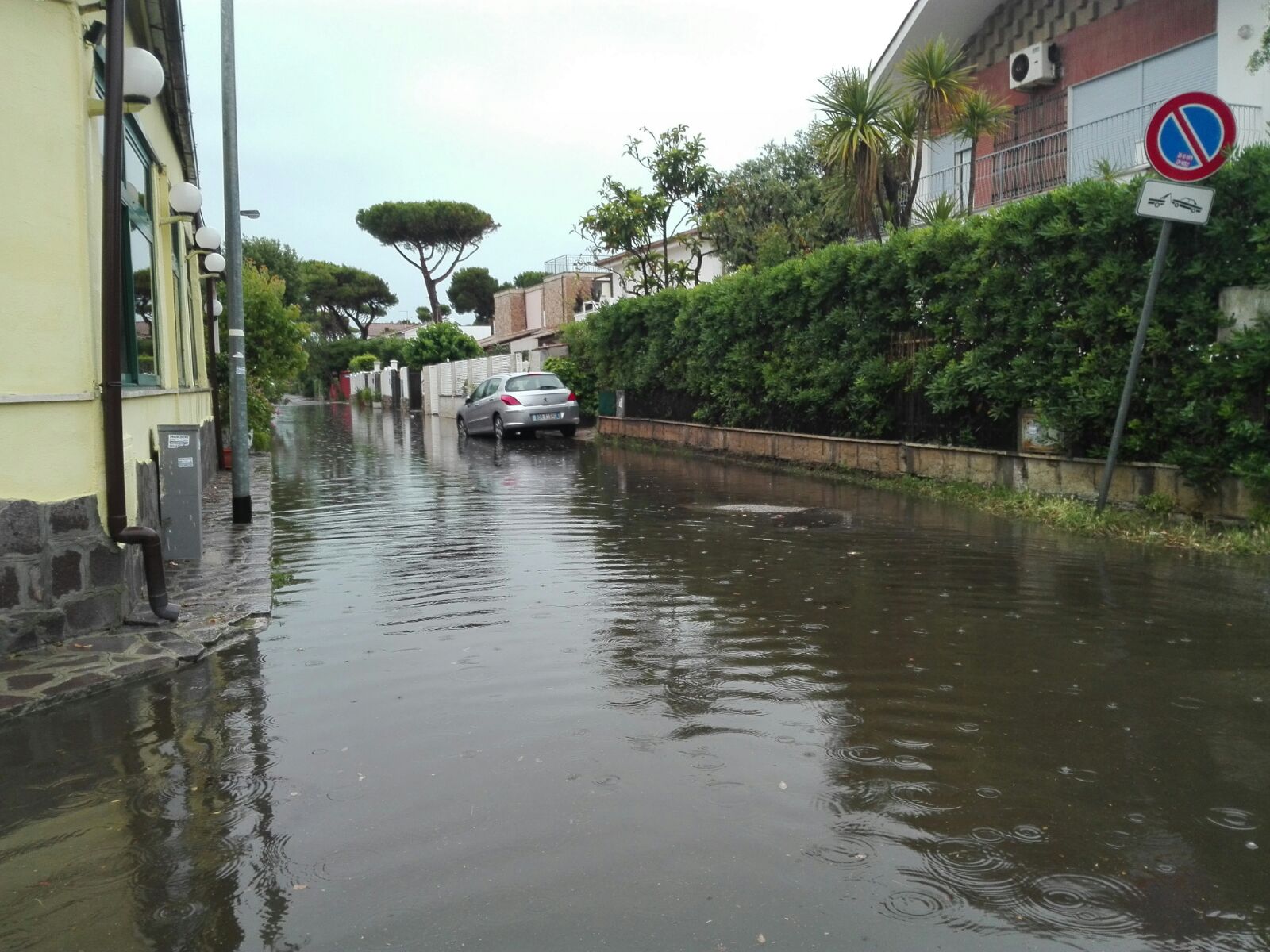 via grottammare allagata
