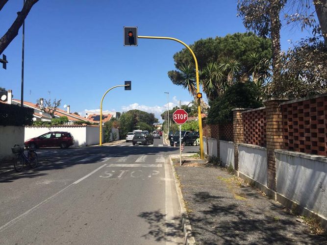 Viale Della Pineta Di Ostia Viale della Pineta, ieri incidente all’incrocio con viale Nettuno